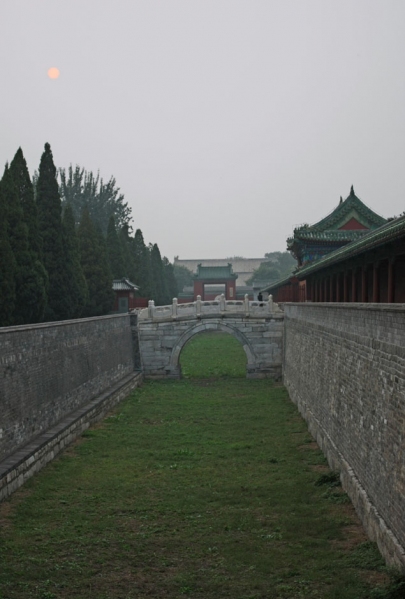 SMOG  in china  //  peking himmelstempel